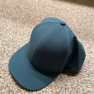 MELIN, A-Game Mens hat, size Small.